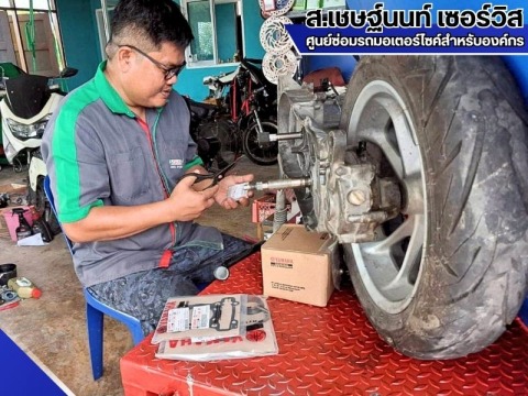 ทีมช่างซ่อมและดูแลรถมอเตอร์ไซต์มืออาชีพ